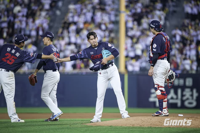 김진욱.롯데 자이언츠 제공