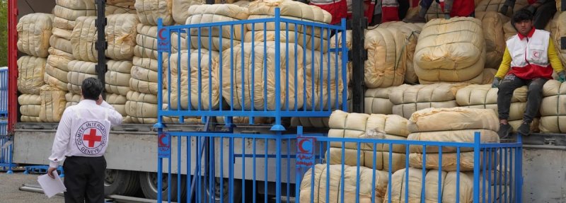 ICRC 구호물자를 실은 트럭의 모습 (출처=연합뉴스)