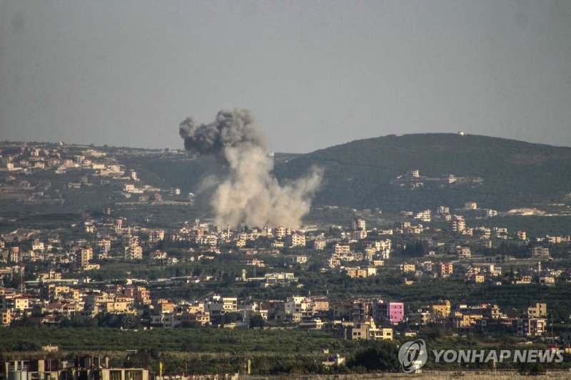 16일(현지시간) 연기 피어오르는 레바논 (출처=연합뉴스)