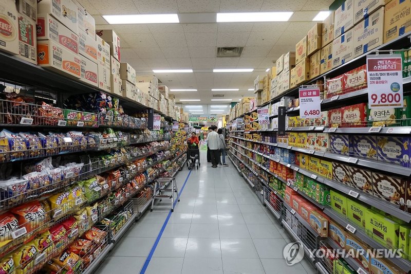 대형마트 매대 (출처=연합뉴스)