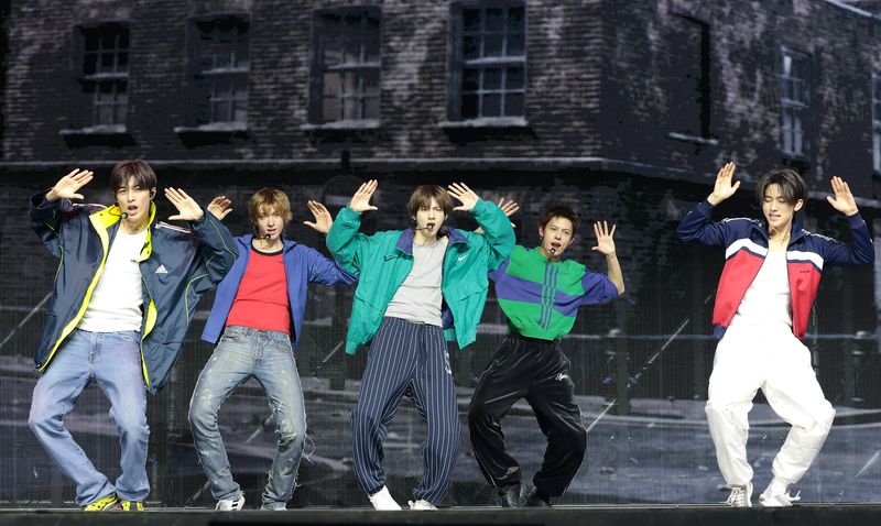 그룹 코르티스(CORTIS)가 20일 서울 광진구 예스24라이브홀에서 열린 미니 2집 'GREENGREEN'(그린그린) 발매 쇼케이스에서 타이틀 곡 ‘REDRED’(레드레드)를 선보이고 있다. 뉴스1