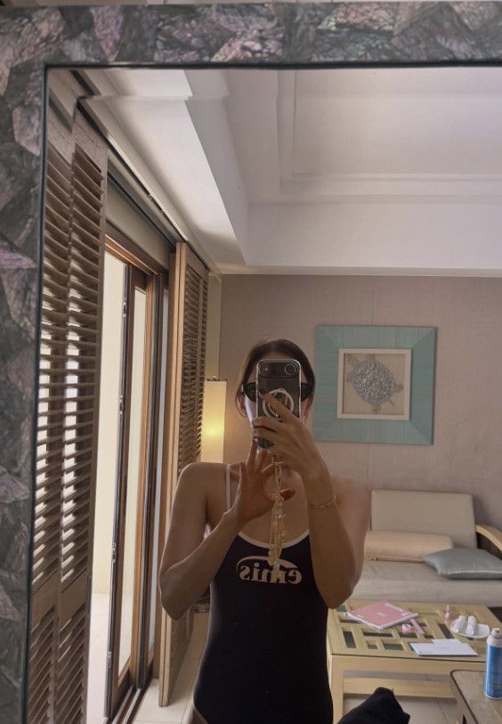 한채아, 보홀서 뽐낸 완벽 수영복 자태 눈길