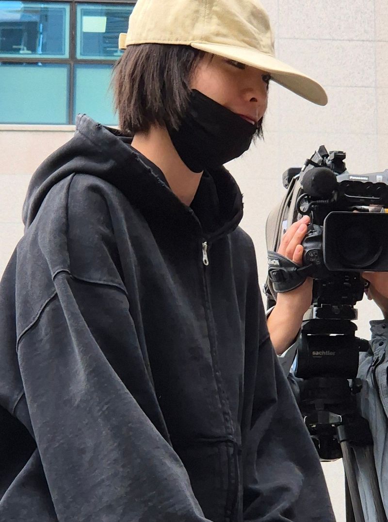 그룹 애프터스쿨 출신 배우 나나가 21일 경기 의정부지방법원 남양주지원에 증인으로 출석하고 있다. /사진=뉴스1