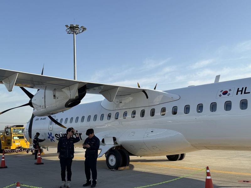 섬에어 항공기가 이륙을 준비하고 있다. 사진=강구귀 기자