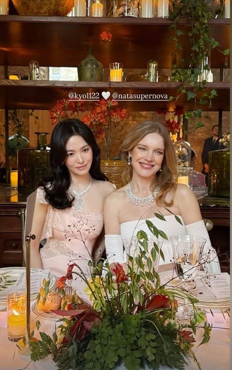 송혜교, 소피 마르소와 어깨 나란히…국보급 미모