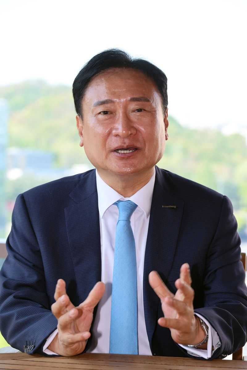 박춘식 신방그룹 회장. 사진=서동일 기자