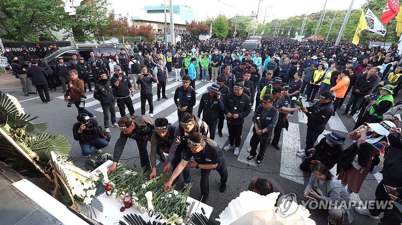 화물연대 사망 조합원 임시 분향소 (출처=연합뉴스)