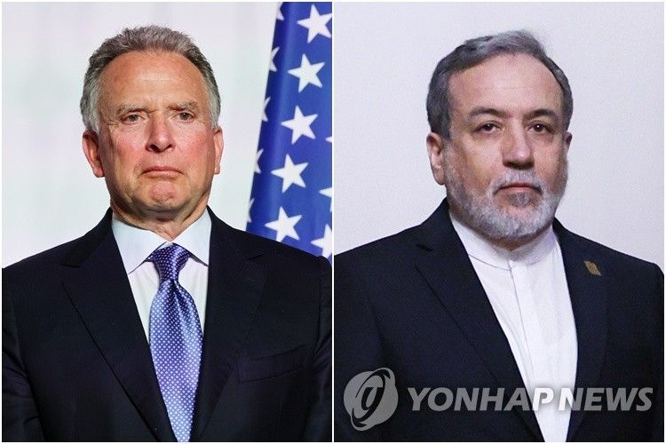 스티브 위트코프 미국 중동특사(왼쪽)와 아바스 아라그치 이란 외무부 장관 (출처=연합뉴스)