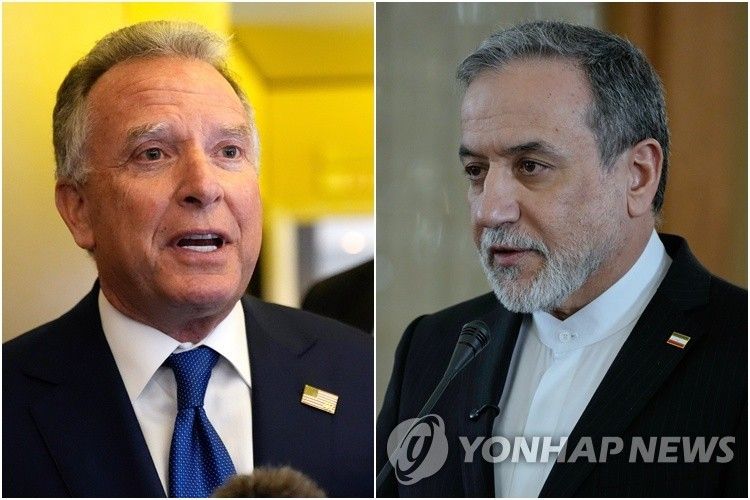 스티브 위트코프 미국 중동특사(왼쪽)와 아바스 아라그치 이란 외무부 장관 (출처=연합뉴스)