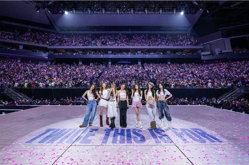 트와이스 월드투어 '디스 이즈 포' (출처=연합뉴스)