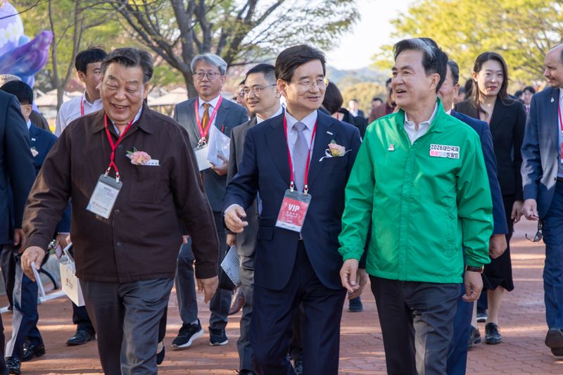 김선규 호반 회장 "태안원예박람회, 끝까지 지원"
