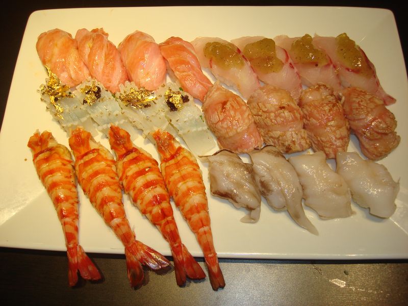 일본 효고현 아마가사키 소재 스시 전문점의 니기리스시 차림. 사진=전경수 교수