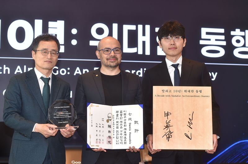 승부에서 공존으로: 한국기원과 구글 딥마인드의 두 번째 만남 [세계바둑산책] ③