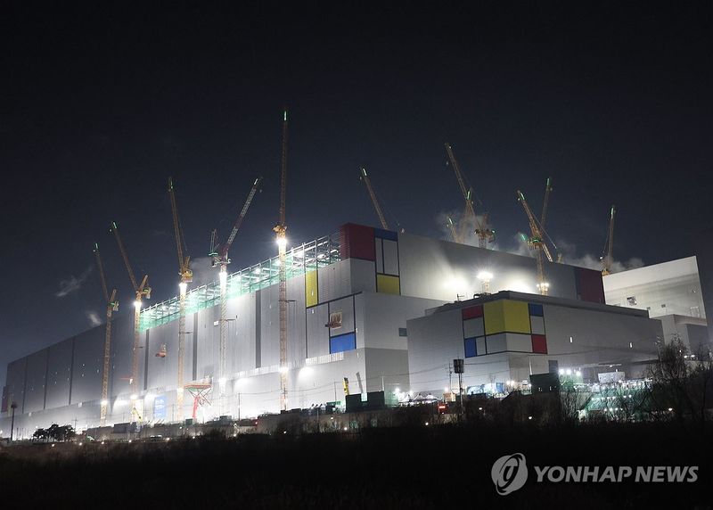 건설 중인 삼성전자 평택캠퍼스 P4 (출처=연합뉴스)
