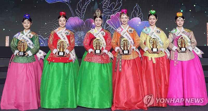 '최고의 전통미인' 춘향선발대회 입상자들 (출처=연합뉴스)