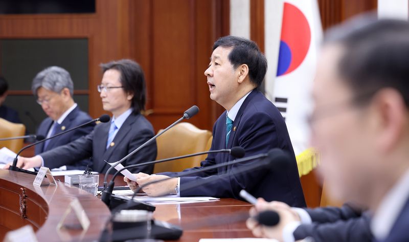 설탕&middot;밀가루 담합 잡았지만…빵&middot;케이크 등 가공식품 물가는 '제자리'