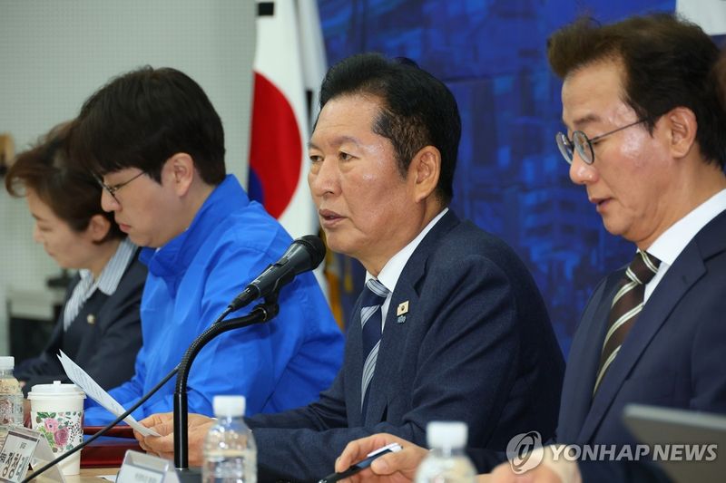 조작기소 특검 '시기 숙고' 당부한 李대통령…당위성엔 힘 싣기