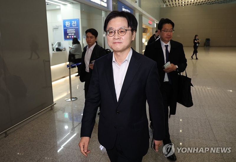 잠수함·투자 협의 나선 김정관 장관...캐나다, 미국 방문