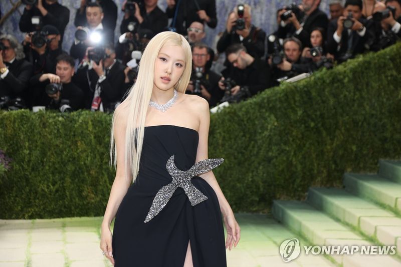 '멧 갈라' 참석한 그룹 블랙핑크 로제 (출처=연합뉴스)