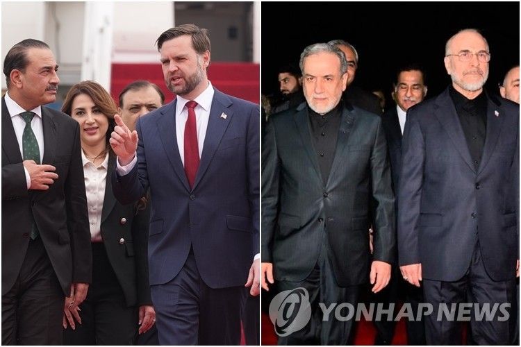 지난달 11일(현지시간) 파키스탄 수도 이슬라마바드서 전쟁 종식을 위한 회담에 나선 미국 대표단(왼쪽)과 이란 대표단 (출처=연합뉴스)
