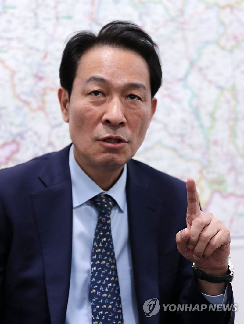 연합뉴스와 인터뷰하는 우상호 강원도지사 예비후보 (출처=연합뉴스)