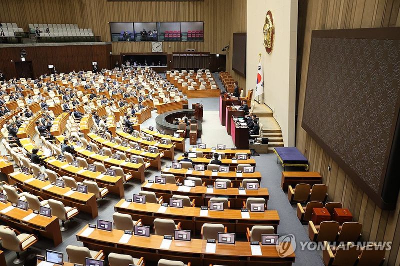 39년 만의 개헌 불발…안건 없는 본회의 (출처=연합뉴스)