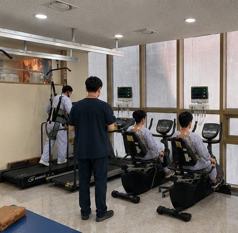 온병원이 심혈관센터와 재활치료센터 협진을 바탕으로한 '통합 심장재활시스템'을 하반기부터 본격 가동하기 위해 전문인력, 장비 보강에 착수했다. 온병원 제공