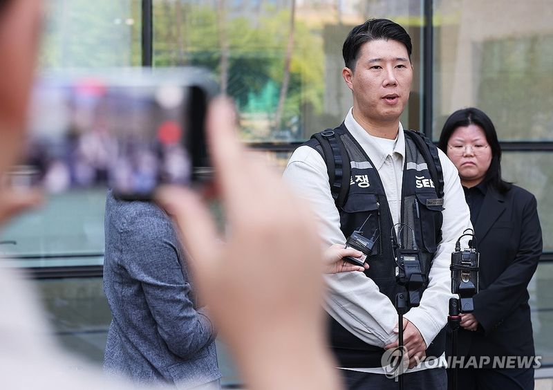 위법 쟁의행위 금지 가처분 신청 심문 마친 최승호 위원장 (출처=연합뉴스)