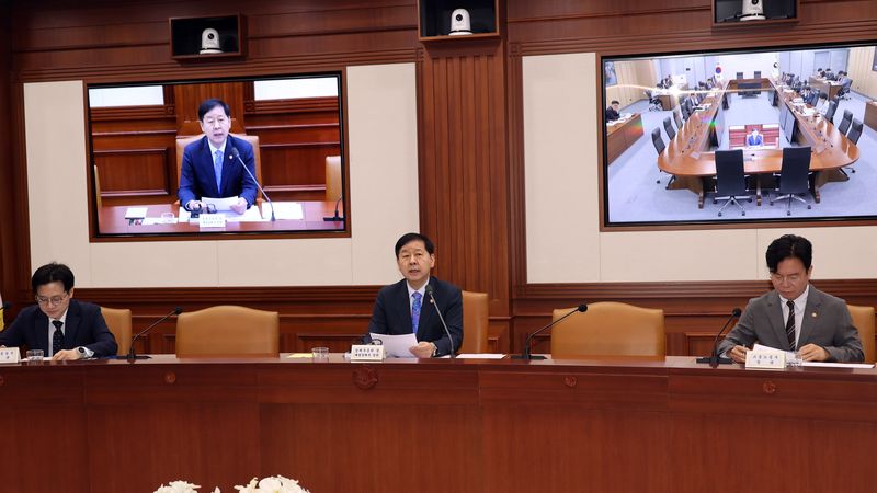 구윤철 부총리 겸 재정경제부 장관이 15일 서울 종로구 정부서울청사에서 열린 경제관계장관회의에서 발언하고 있다. 사진=서동일 기자