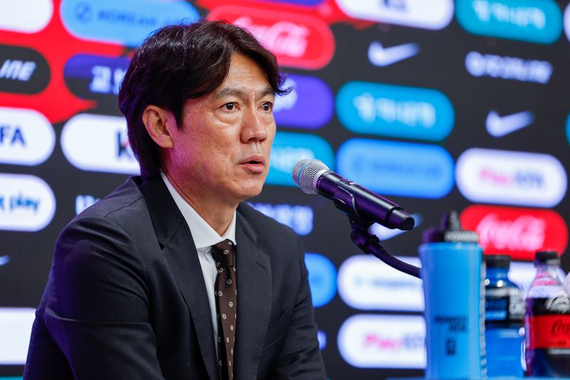홍명보 감독이 16일 오후 서울 종로구 KT온마당에서 2026 FIFA 북중미 월드컵 대한민국 축구국가대표팀 최종 명단 발표를 마친 뒤 취재진 질문에 답하고 있다. 2026.5.16 ⓒ 뉴스1 안은나 기자