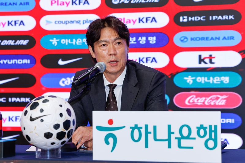 홍명보 감독이 16일 오후 서울 종로구 KT온마당에서 2026 FIFA 북중미 월드컵 대한민국 축구대표팀 최종 명단을 발표, 취재진 질의에 답하고 있다. 2026.5.16 ⓒ 뉴스1 안은나 기자