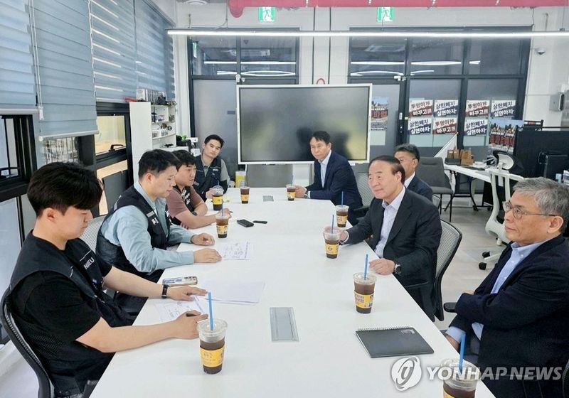 삼성전자 DS 부문 사장단, 평택사업장 찾아 노조 면담 (출처=연합뉴스)