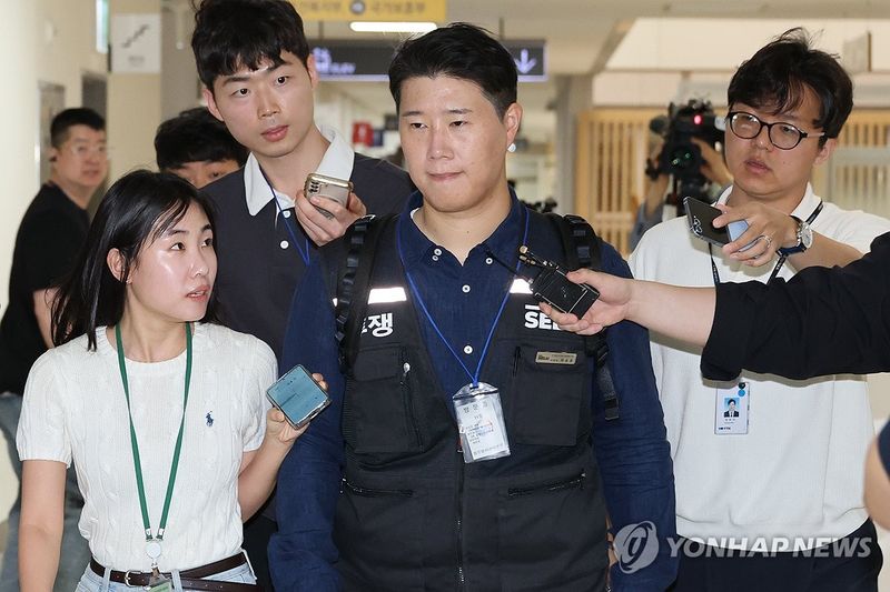 막판 협상 나서는 최승호 위원장 (출처=연합뉴스)