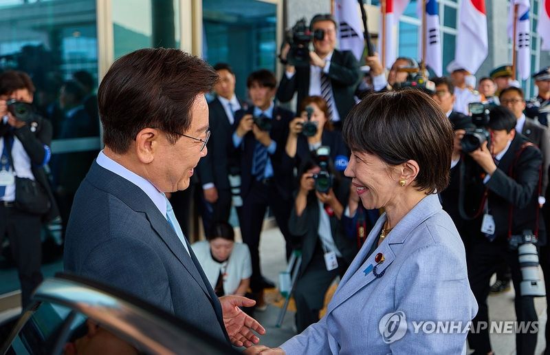 이재명 대통령과 다카이치 총리 (출처=연합뉴스)