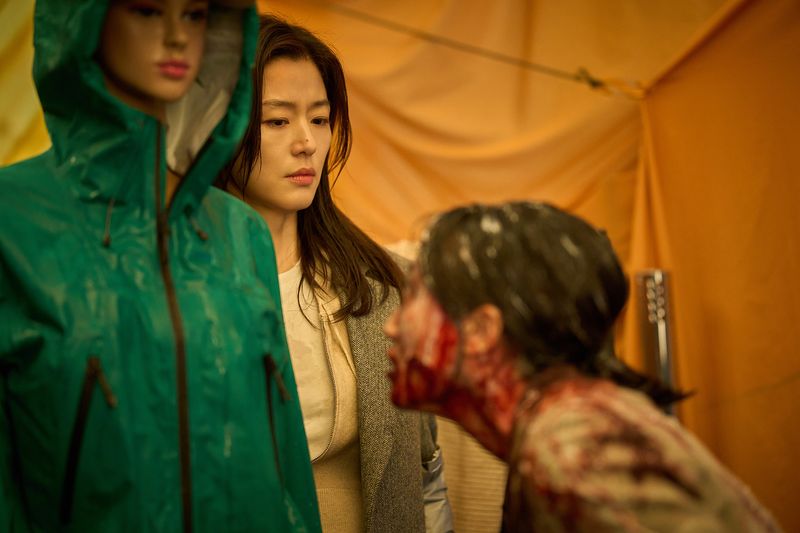 영화 '군체' 속 장면. 쇼박스 제공