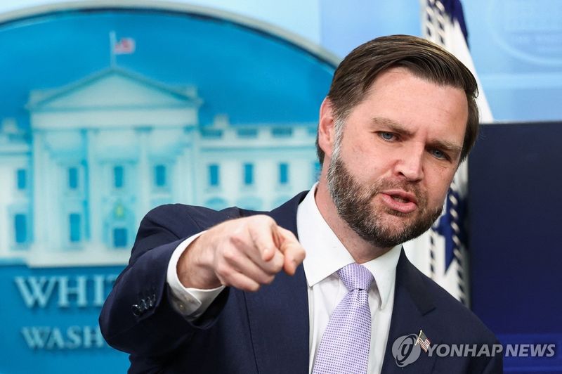 브리핑하는 밴스 부통령 (출처=연합뉴스)