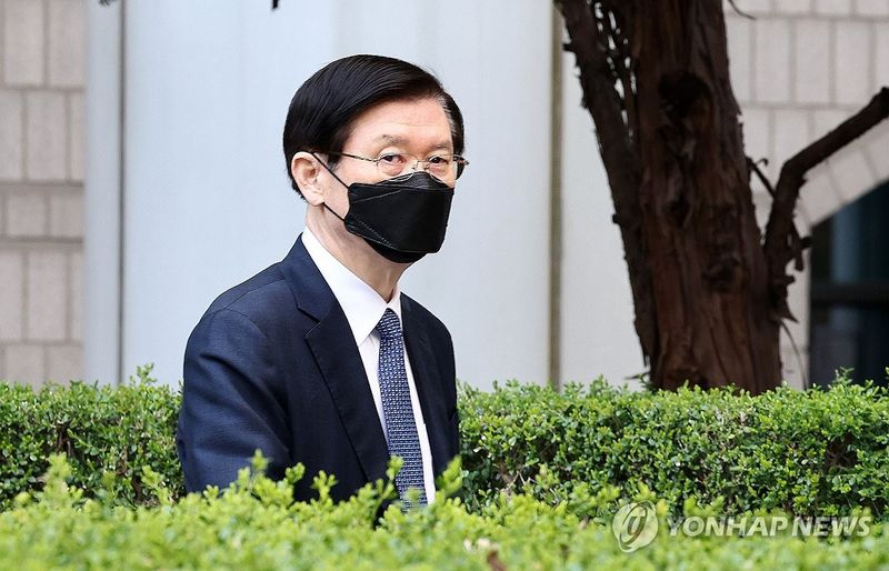특수공무집행 방해 공판 출석하는 박종준 전 경호처장 (출처=연합뉴스)
