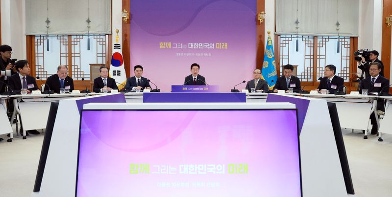 이재명 대통령이 21일 청와대에서 열린 대통령 자문회의·위원회 간담회에서 발언하고 있다. 청와대통신사진기자단