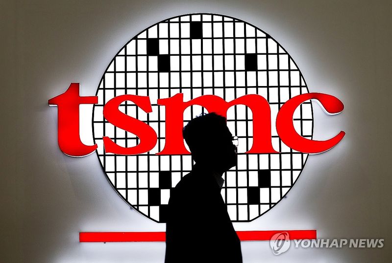 SEDEX 2024 부스에 놓인 TSMC 간판 (출처=연합뉴스)