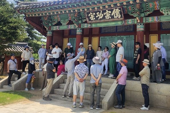 인문학 답사 (출처=연합뉴스)