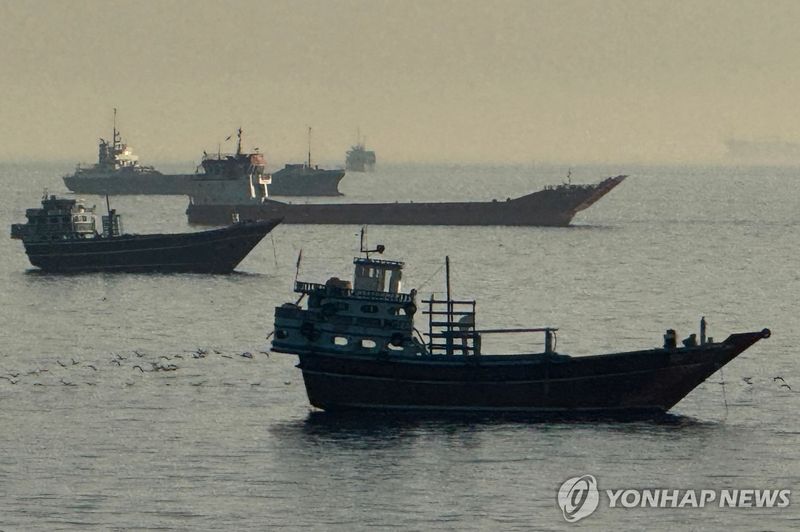 호르무즈 해협의 선박. 사진=연합뉴스