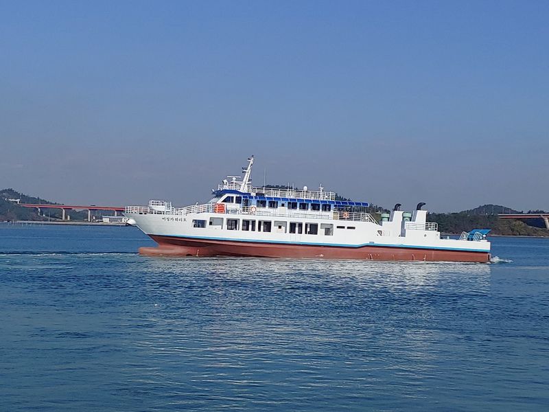 군산항~어청도 잇는 어청카훼리호 모습. KOSMA 제공