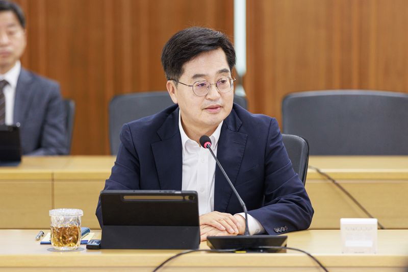 김동연 "민선 8기 성과, 9기 도약으로…아름다운 바통 터치 완성해달라"