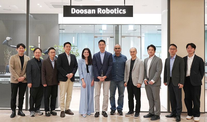 엔비디아 매디슨 황 수석 이사, 두산로보틱스 방문 (출처=연합뉴스)