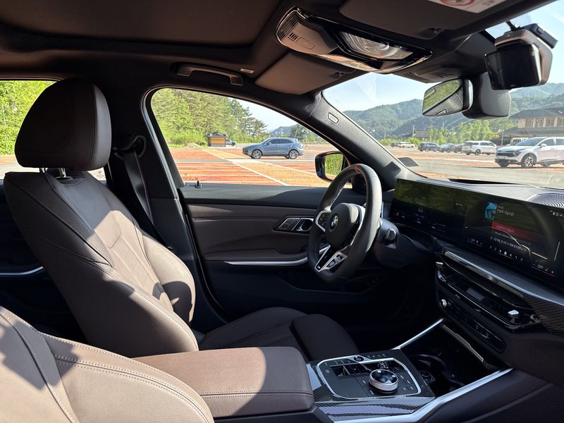 BMW M340i 내부 ⓒ 뉴스1 박종홍 기자