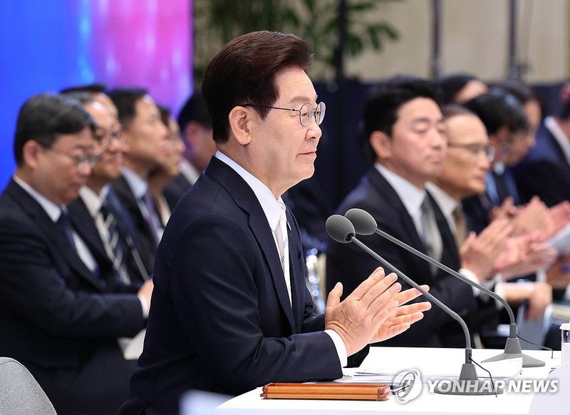 이재명 대통령, 취임 1주년 기자회견 (출처=연합뉴스)