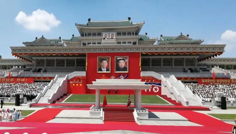 [서울=뉴시스] 북한 평양 김일성 광장에서 8일 시진핑 중국 국가주석을 위한 환영식이 개최되고 있다. 시 주석은 이날 평양에 도착해 1박2일간의 방문 일정을 시작했다. <사진출처: 중국중앙 TV> 2026.06.08
