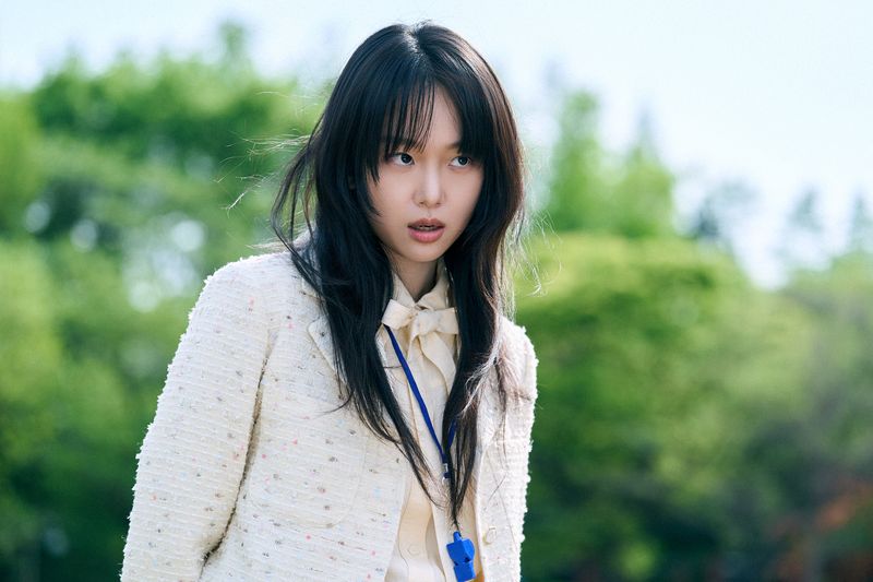 학폭 가해자에 사이다 응징…김무열 '참교육' 넷플릭스 비영어권 1위