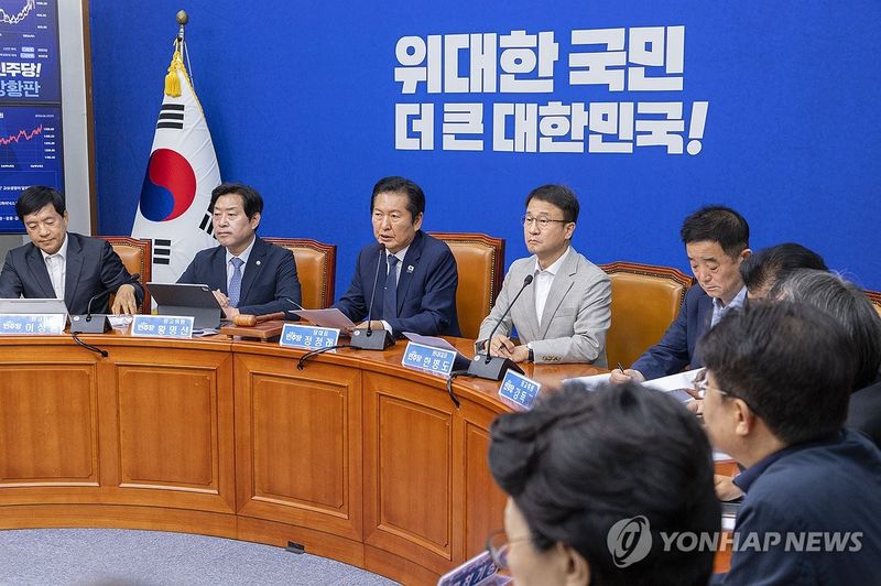 지방선거 이후 첫 공개 최고위에서 발언하는 정청래 대표 (출처=연합뉴스)