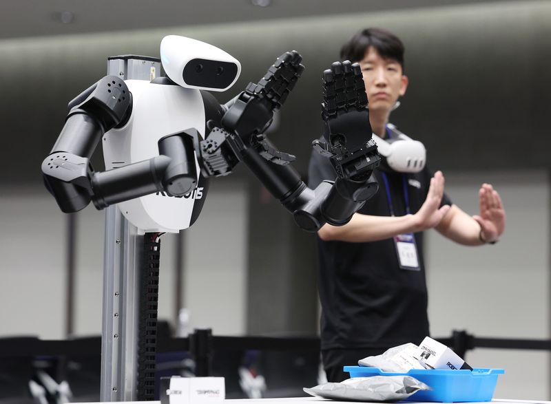 로보티즈, 中 휴머노이드 훈풍에 우즈벡 신공장 기대…이수페타시스, 수익성 개선 전망